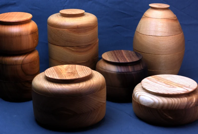 Boite en bois tournée